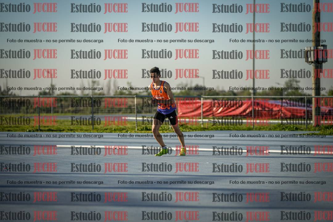 Fotos del salto en alto de varones