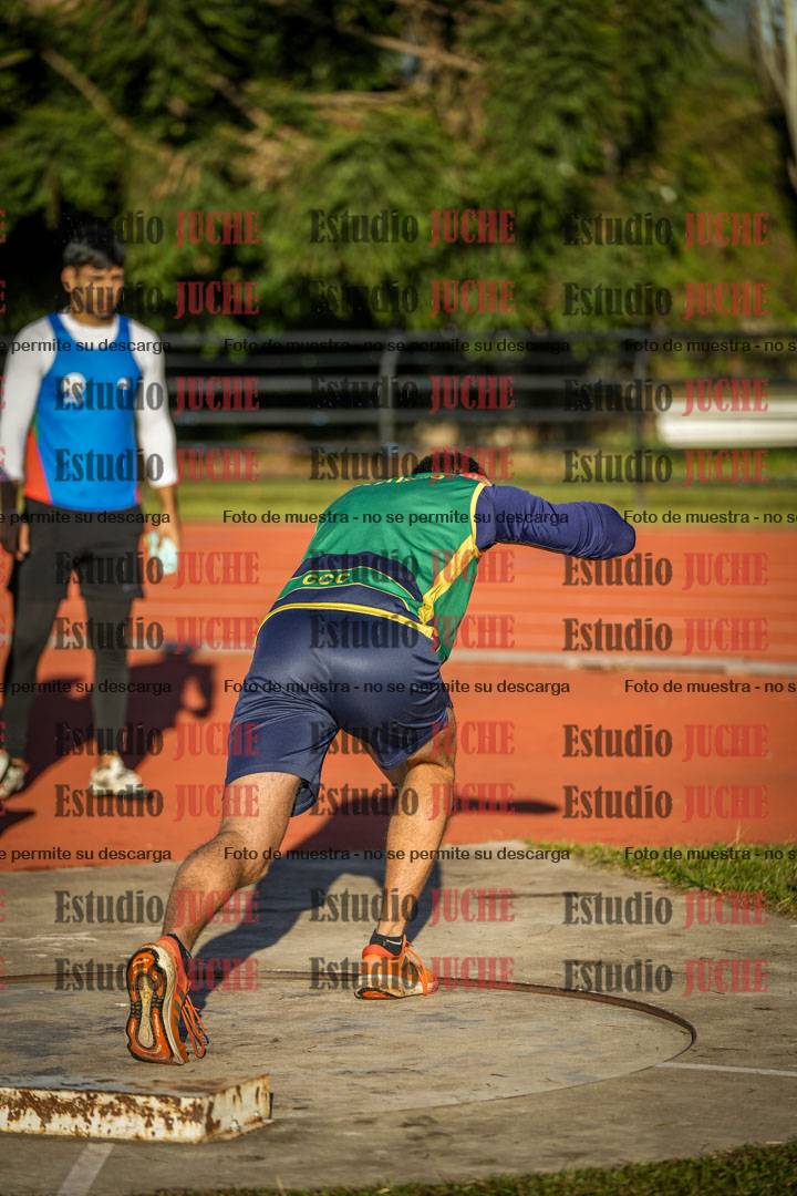 Fotos del lanzamiento de bala de varones
