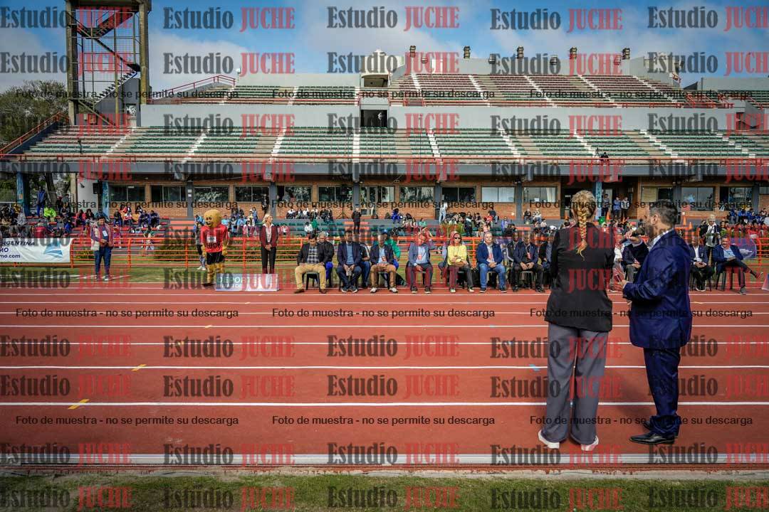 Fotos de algunos extras y podios del día 1