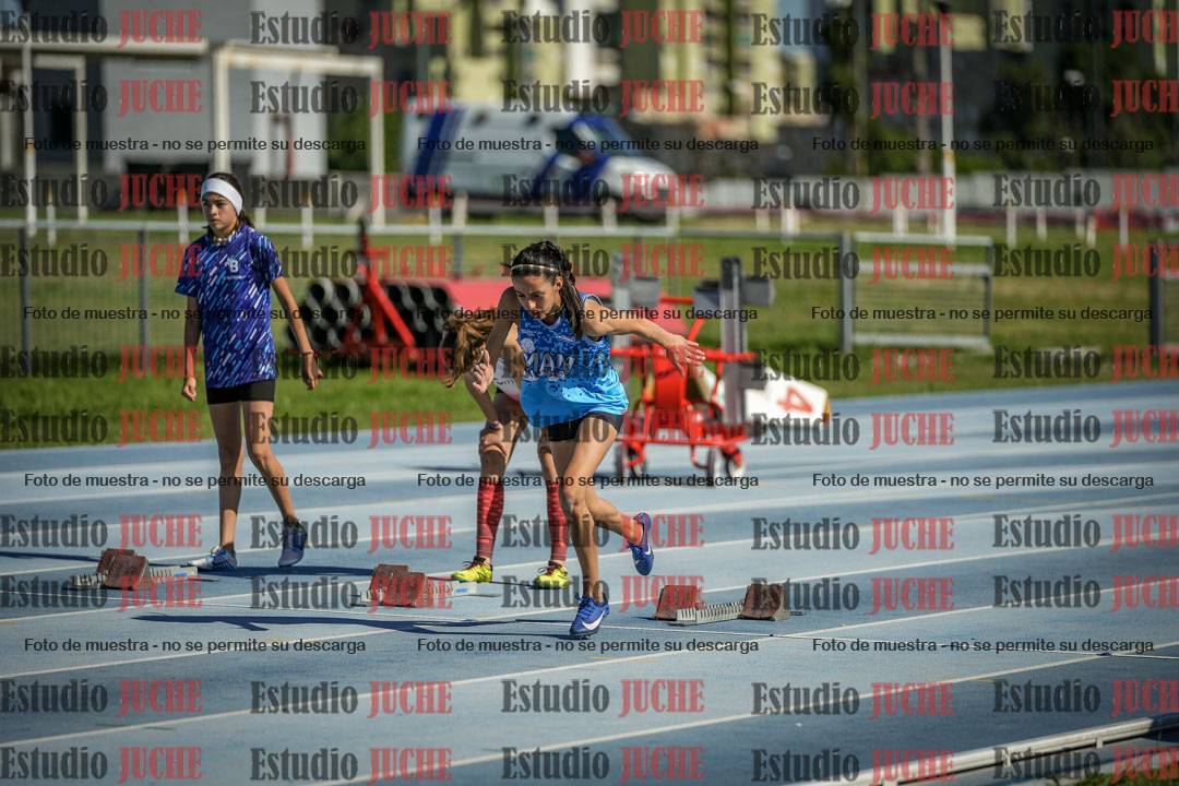 Fotos de los 80 m con vallas de mujeres