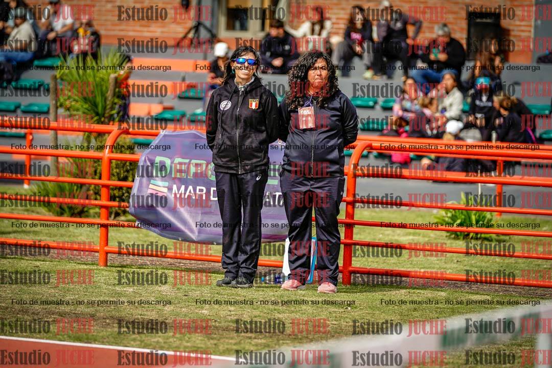 Fotos de algunos extras y podios del día 3