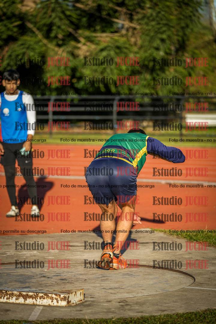 Fotos del lanzamiento de bala de varones