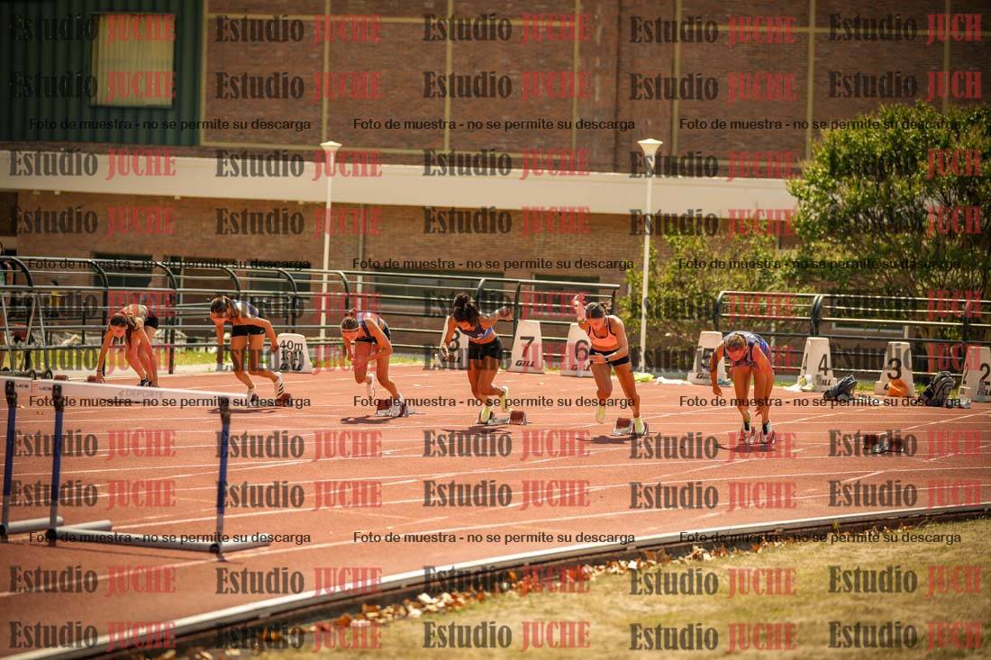 Fotos de los 100 m con vallas de mujeres