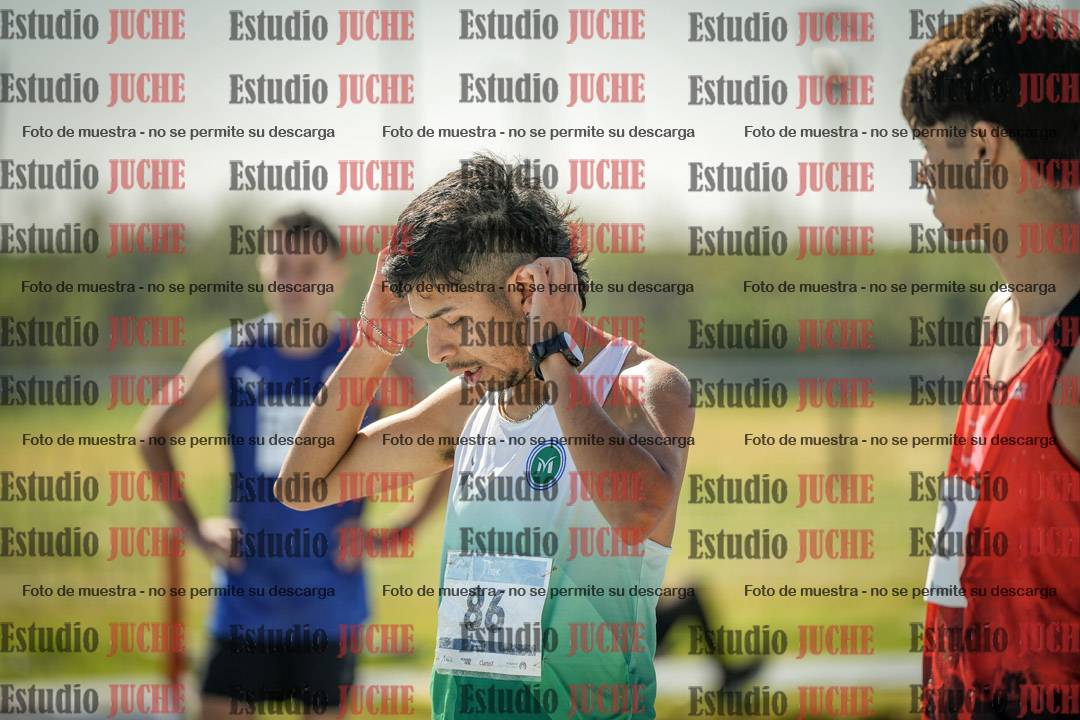 Fotos de los 5000 m de mujeres y varones - serie 1