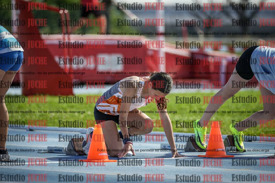 Fotos de los 80 m con vallas de mujeres