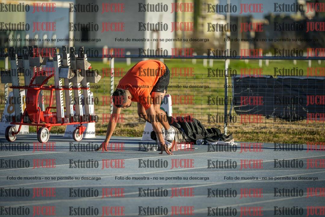 Fotos de los 110 m con vallas de varones - decatlón 6