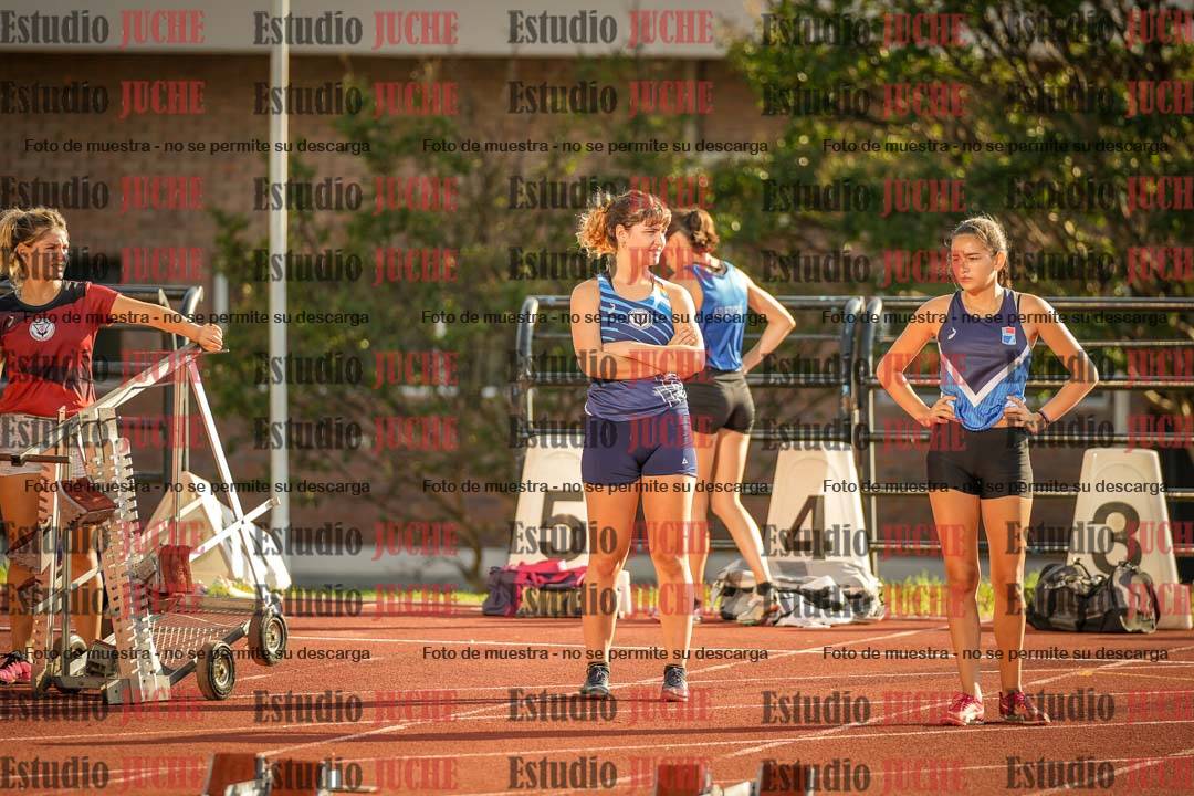 Fotos de los 100 m con vallas de mujeres - combinadas 1