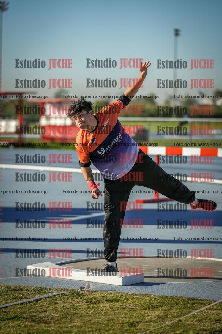 Fotos del lanzamiento de bala de varones