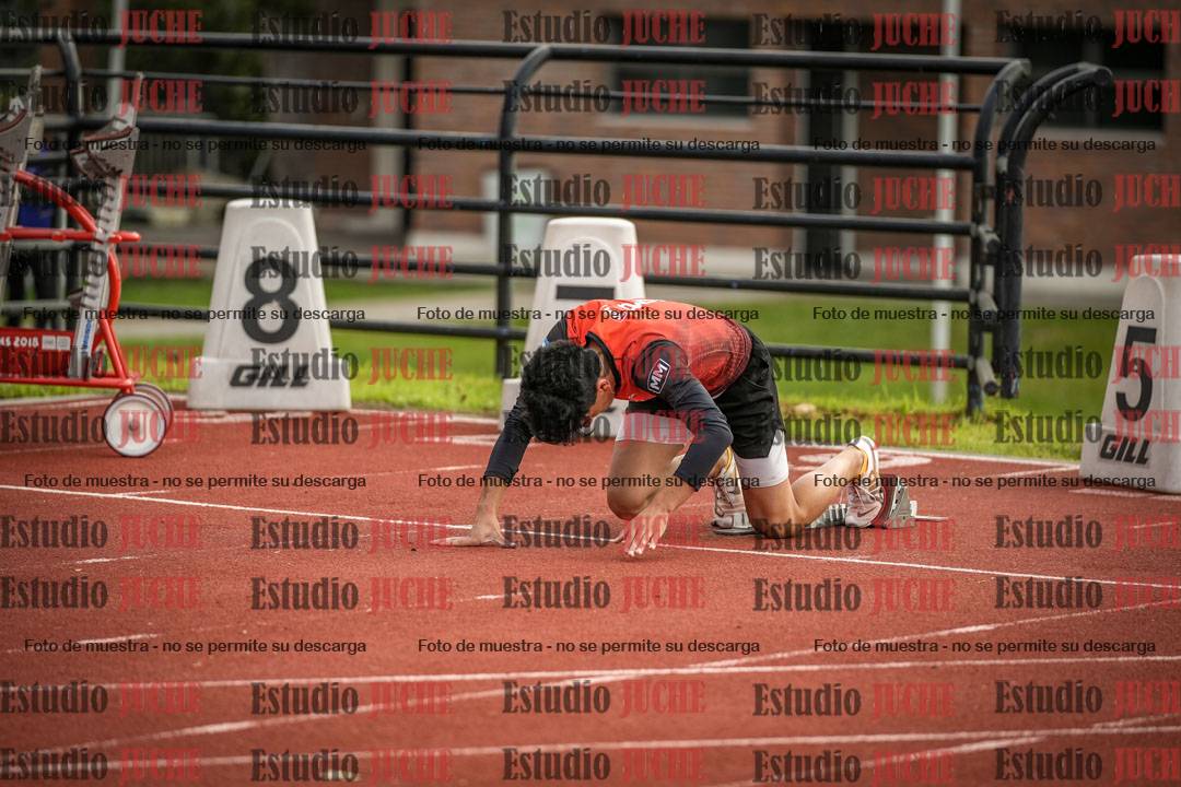 Fotos de los 110 m con vallas de varones - decatlón 6