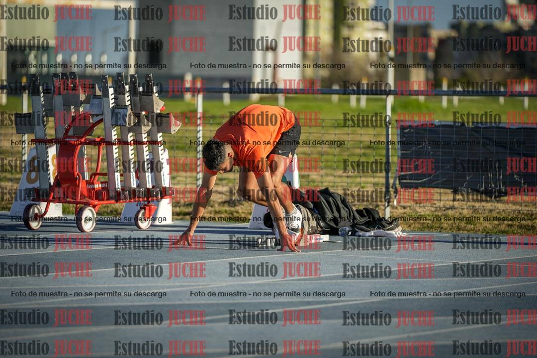 Fotos de los 110 m con vallas de varones - decatlón 6