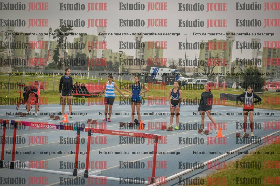 Fotos de los 80 m con vallas de mujeres