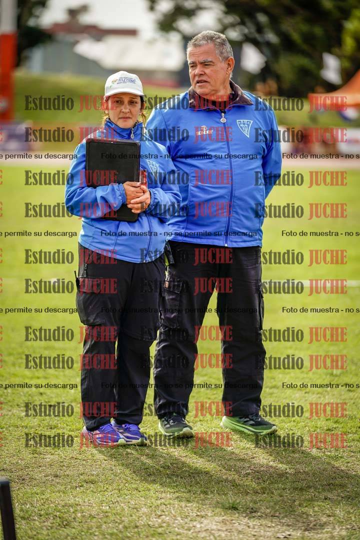 Fotos de algunos extras y podios del día 3