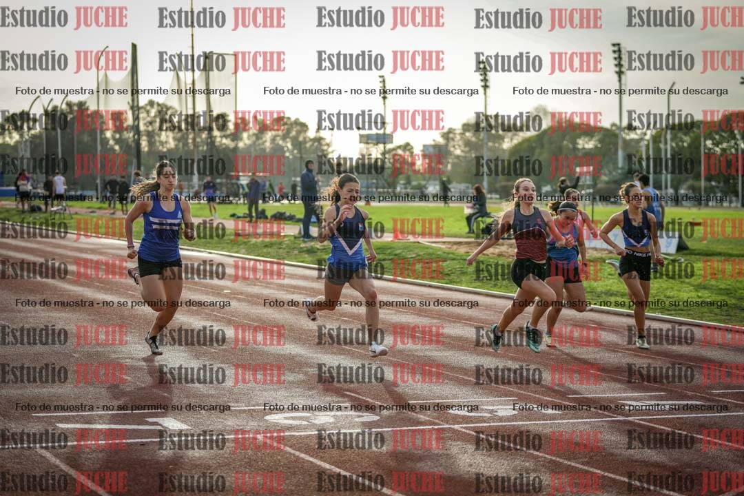 Fotos de los 80 m llanos de mujeres
