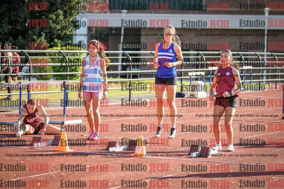 Fotos de los 80 m con vallas de mujeres - U16
