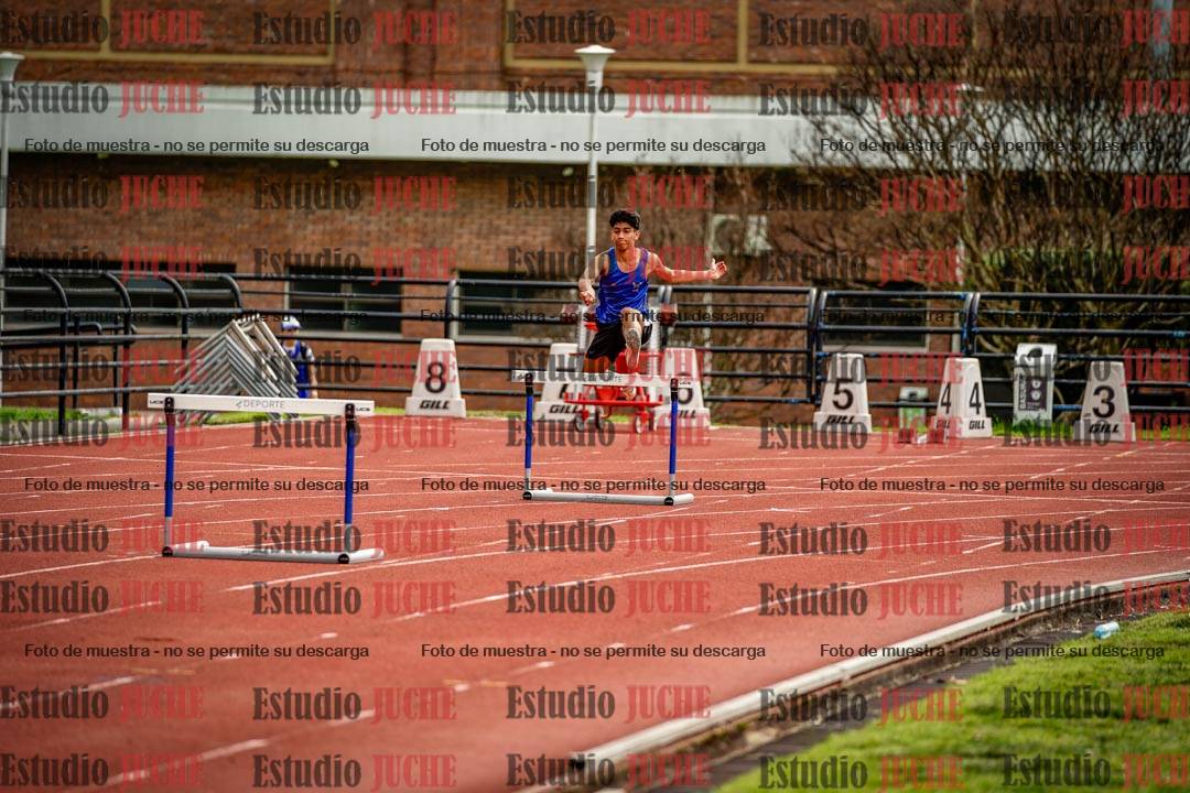 Fotos de los 110 m con vallas de varones - octatlón 5
