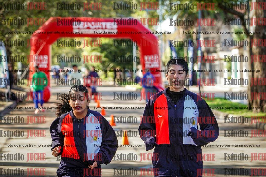 Fotos de algunos extras y podios del día 2