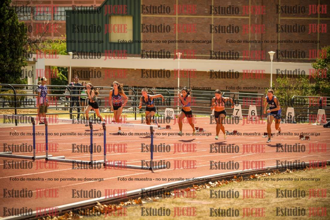 Fotos de los 100 m con vallas de mujeres
