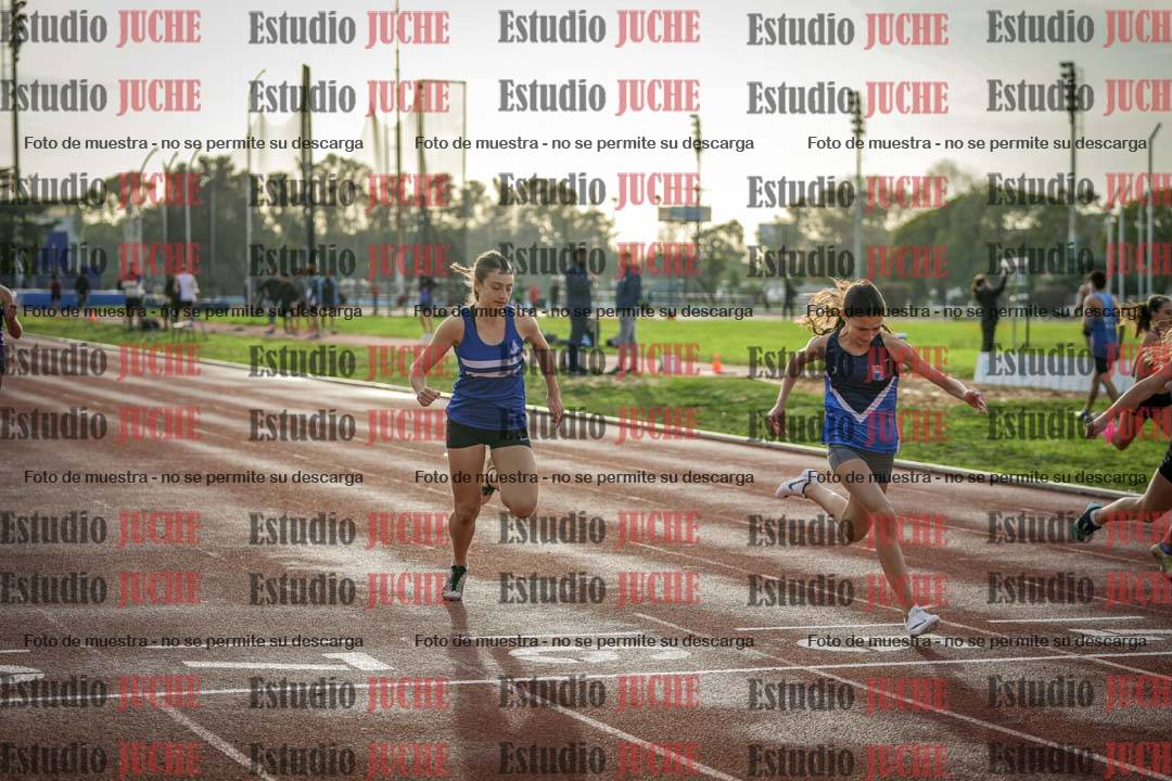 Fotos de los 80 m llanos de mujeres