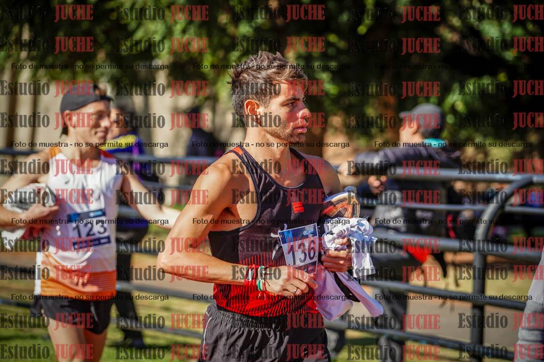 Fotos de los 10.000 m de varones - serie 1