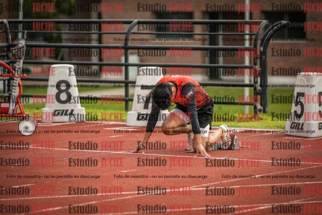 Fotos de los 110 m con vallas de varones - decatlón 6