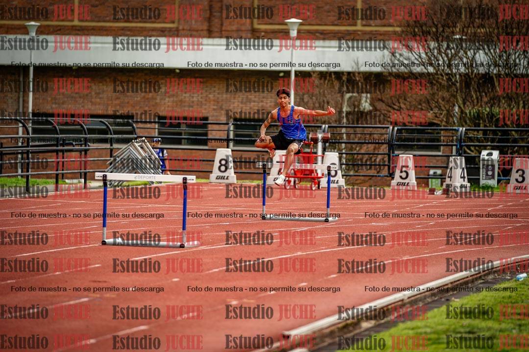 Fotos de los 110 m con vallas de varones - octatlón 5