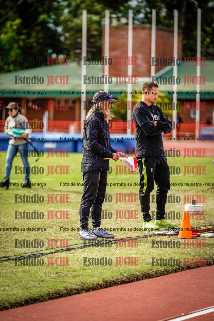 Fotos de algunos extras y podios del día 3
