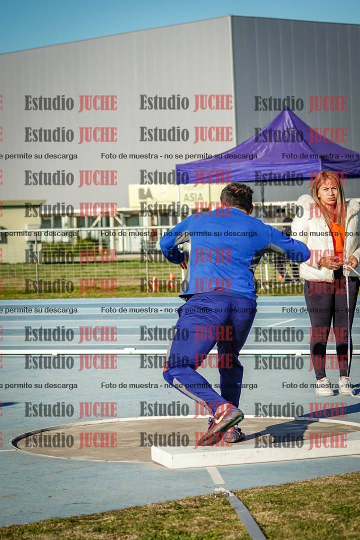 Fotos del lanzamiento de bala de varones