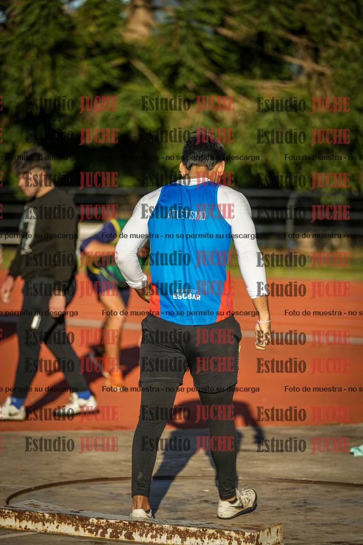 Fotos del lanzamiento de bala de varones