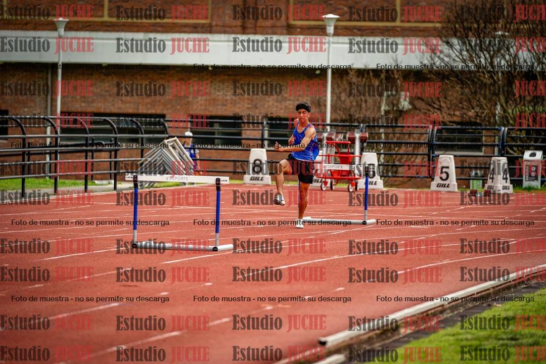 Fotos de los 110 m con vallas de varones - octatlón 5