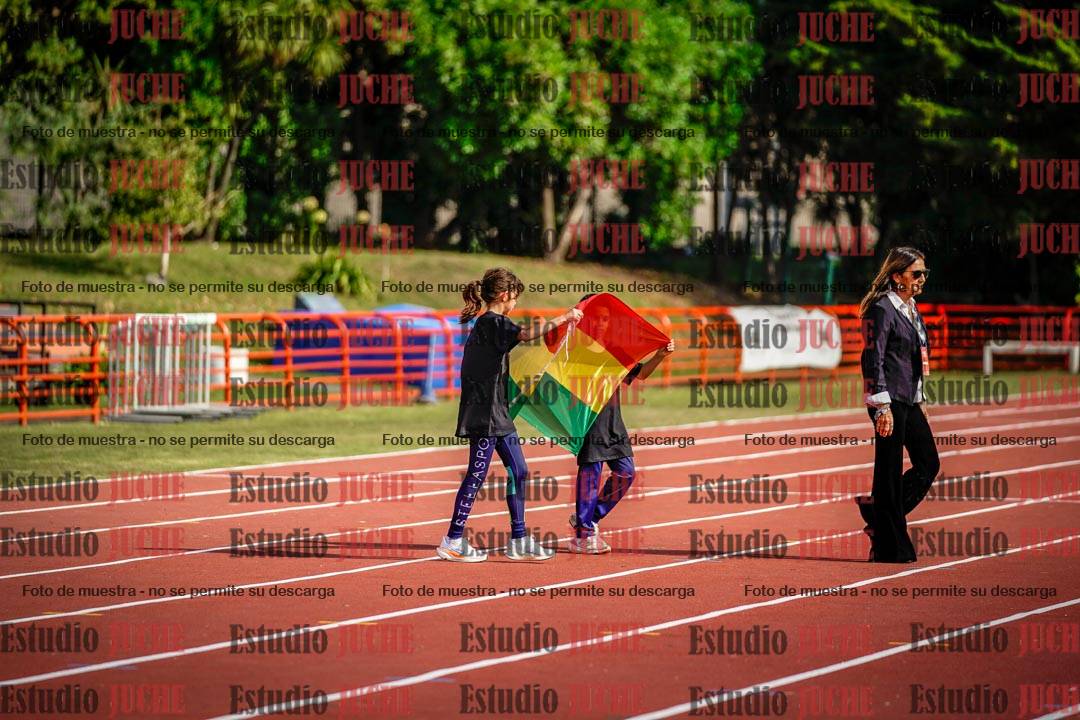Fotos de algunos extras y podios del día 1