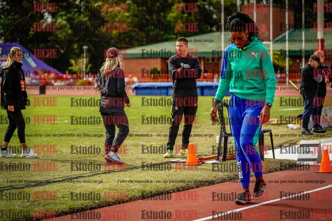 Fotos de algunos extras y podios del día 3