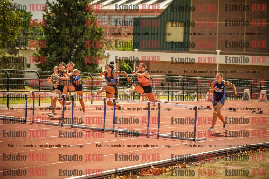 Fotos de los 100 m con vallas de mujeres