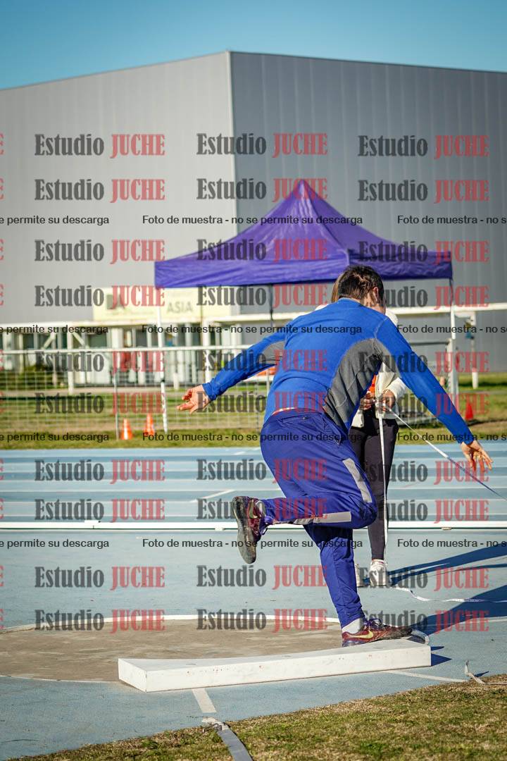 Fotos del lanzamiento de bala de varones
