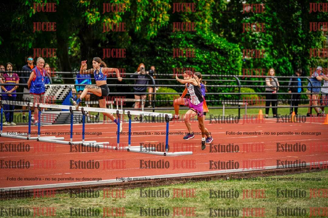 Fotos de los 80 m con vallas de mujeres