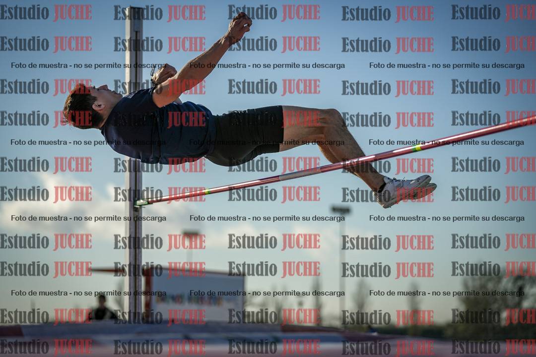 Fotos del salto en alto de varones