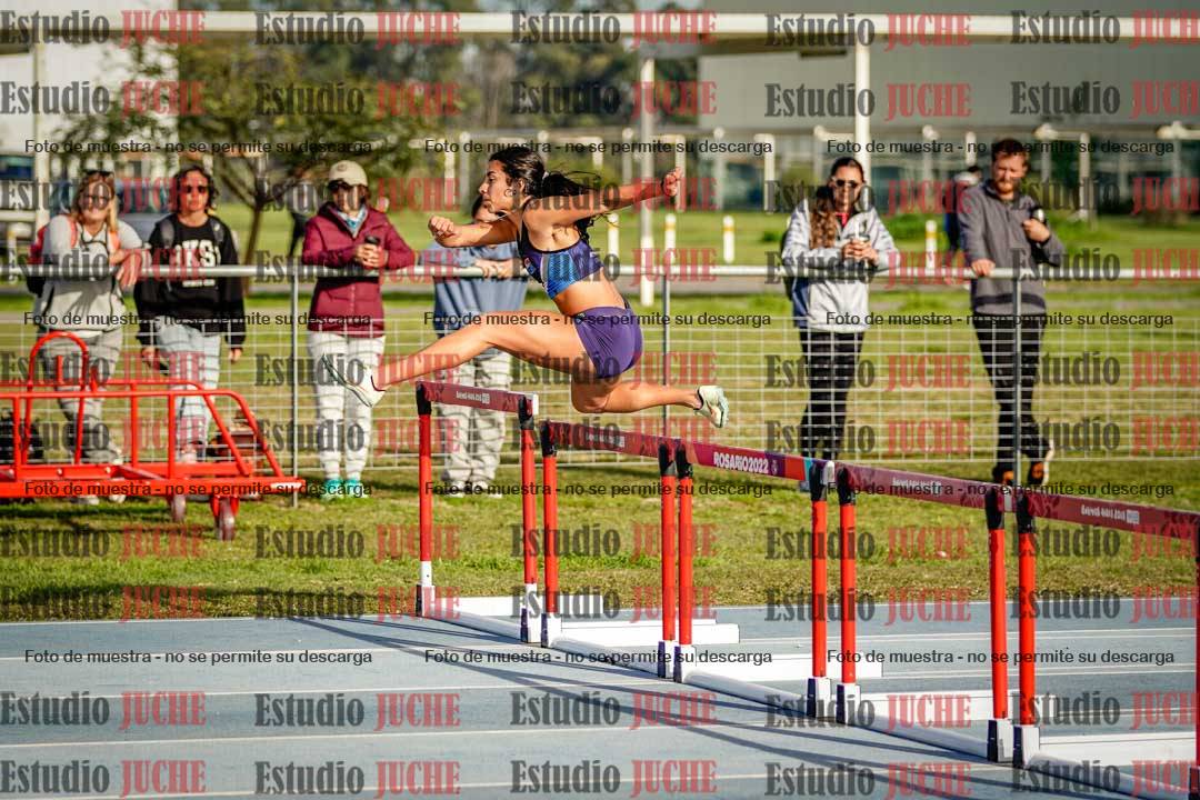 Fotos de los 100 m con vallas de mujeres - heptatlón 1