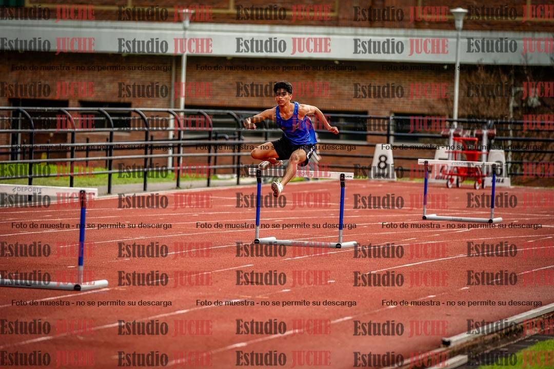 Fotos de los 110 m con vallas de varones - octatlón 5