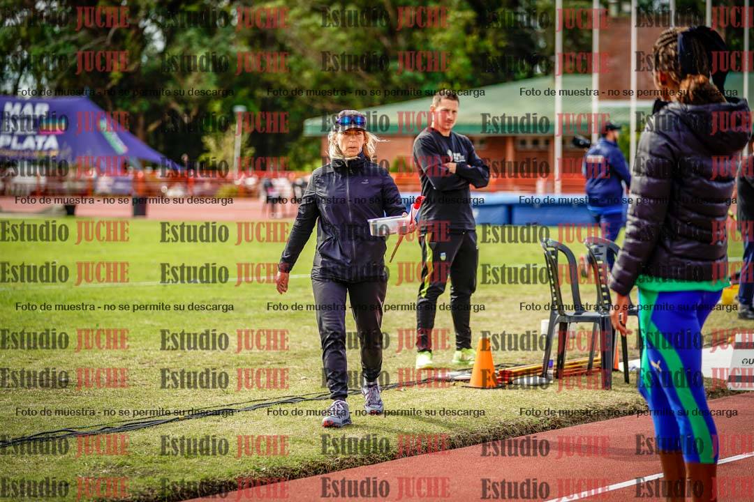 Fotos de algunos extras y podios del día 3