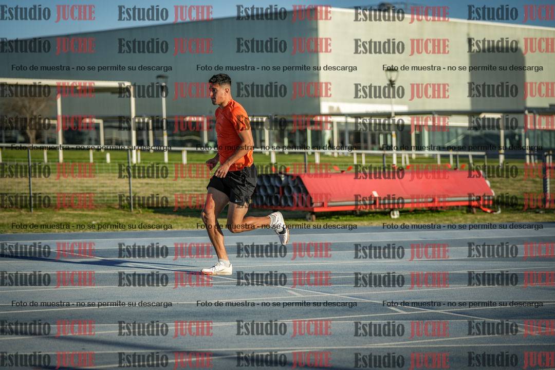 Fotos de los 110 m con vallas de varones - decatlón 6
