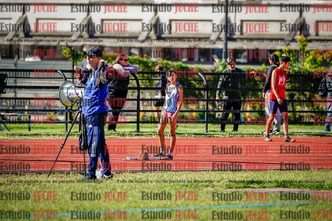 Fotos de los 295 m con vallas de mujeres