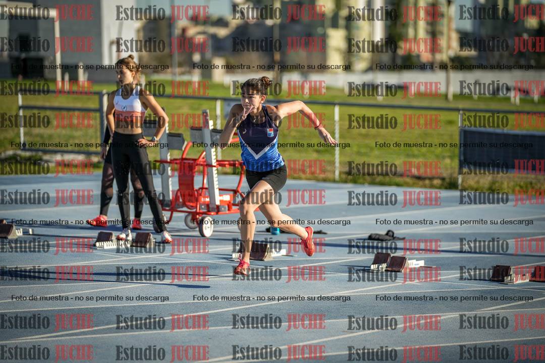 Fotos de los 100 m con vallas de mujeres