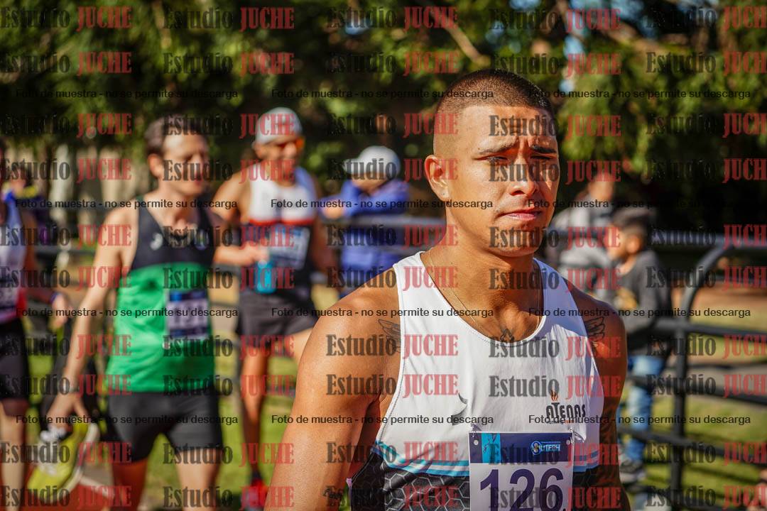 Fotos de los 10.000 m de varones - serie 1