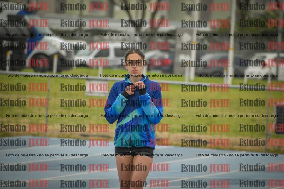 Fotos de los 80 m con vallas de mujeres