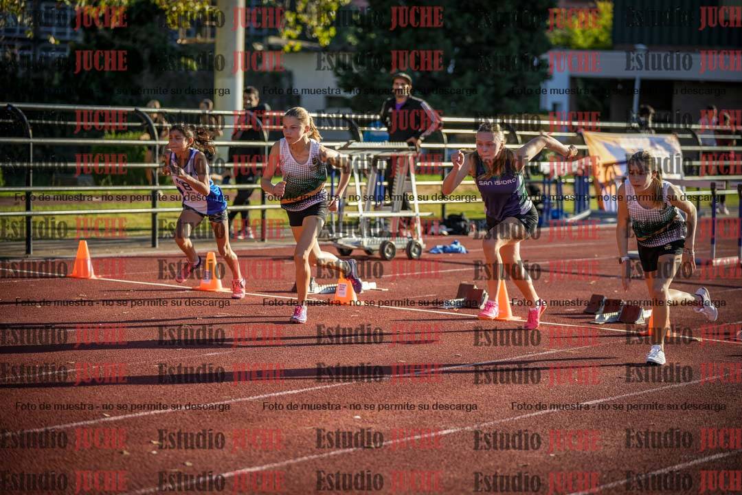 Fotos de los 80 m con vallas de mujeres - U16