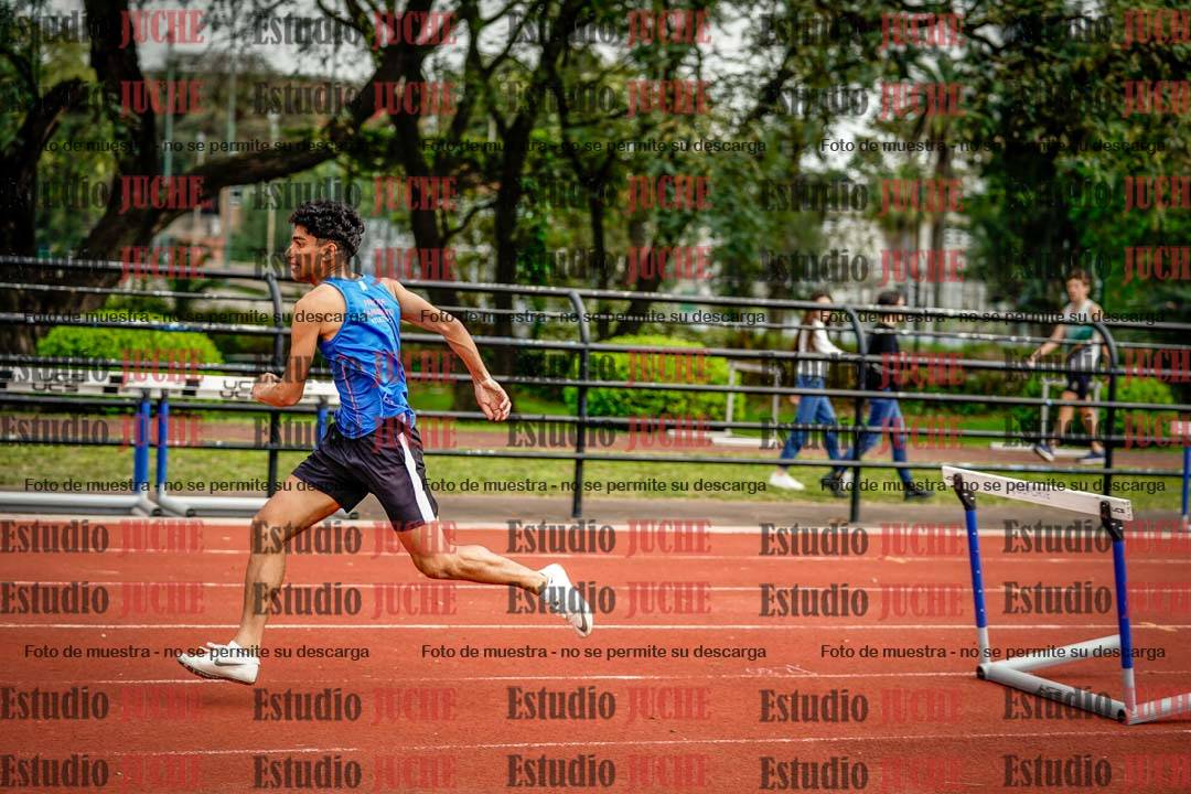 Fotos de los 110 m con vallas de varones - octatlón 5