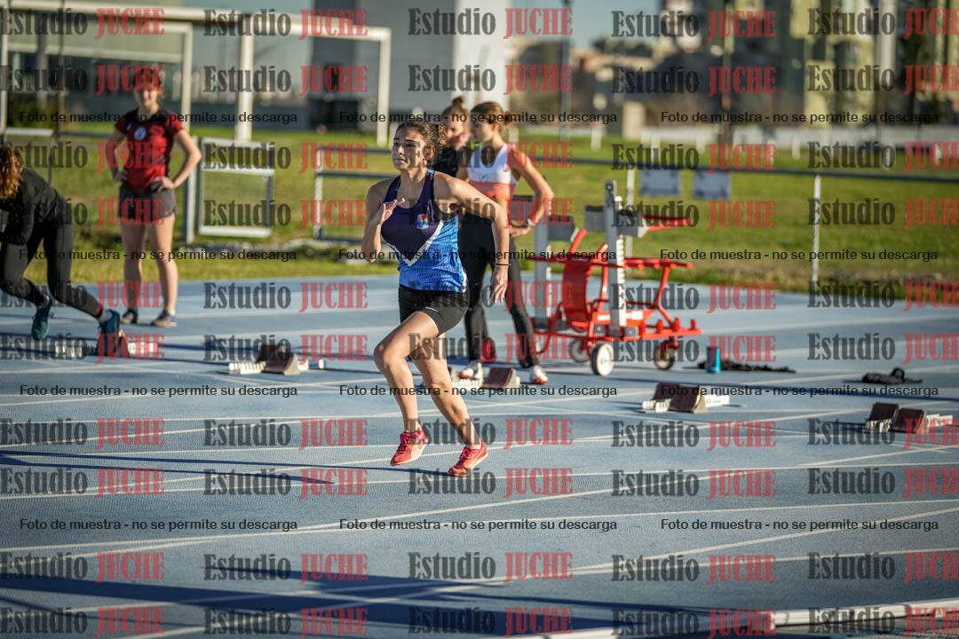 Fotos de los 100 m con vallas de mujeres