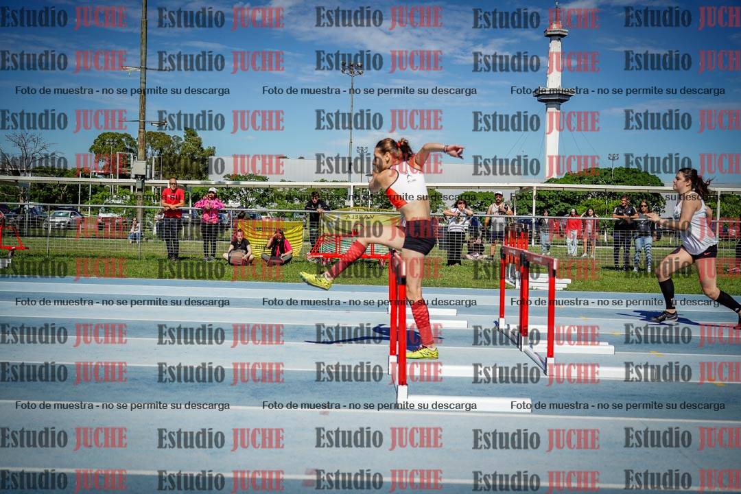Fotos de los 80 m con vallas de mujeres