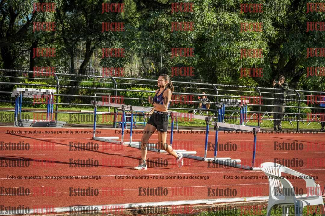 Fotos de los 100 m con vallas de mujeres - heptatlón 1
