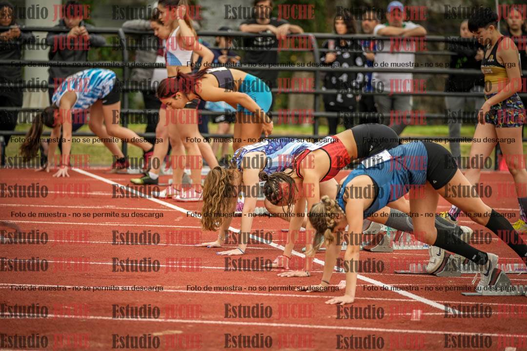 Fotos de los 100 m con vallas de mujeres