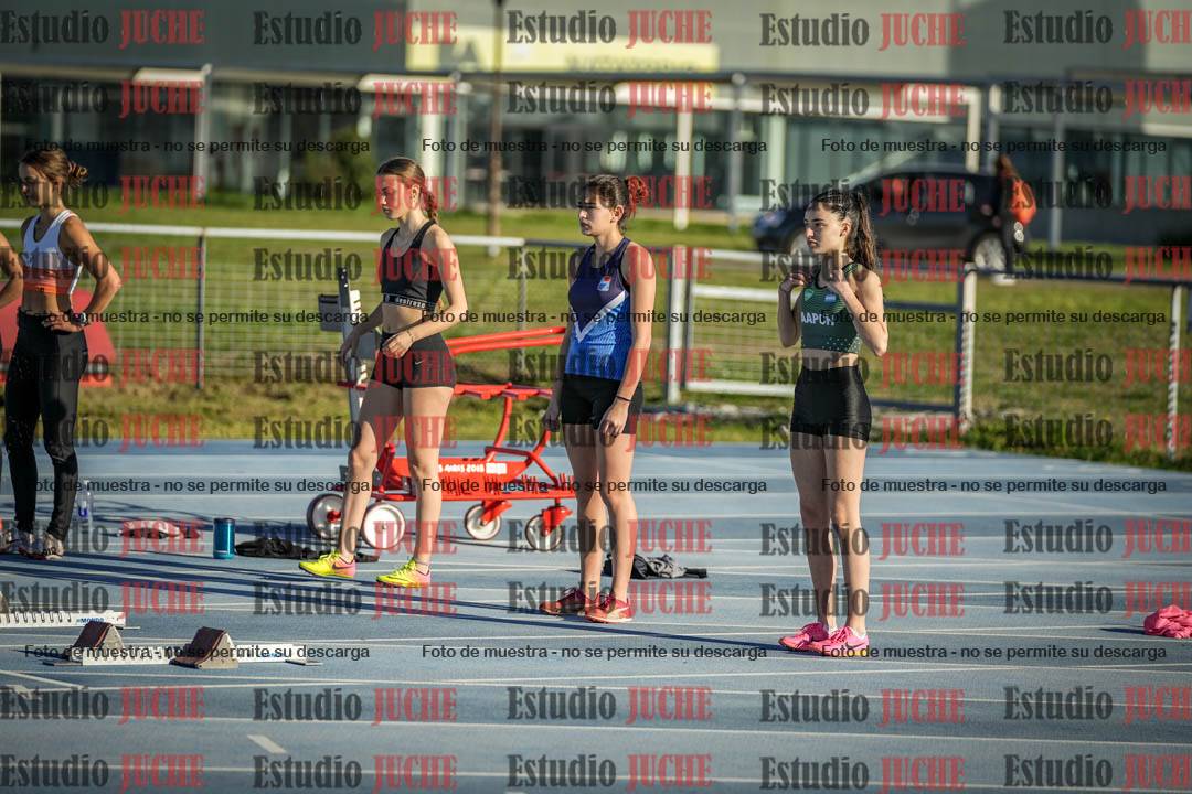 Fotos de los 100 m con vallas de mujeres